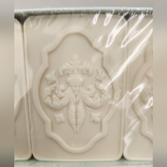 Saponificio Artigianale Fiorentino Rose Scented Handmade Soaps Three 4.40 OZ - Picture 12 of 16